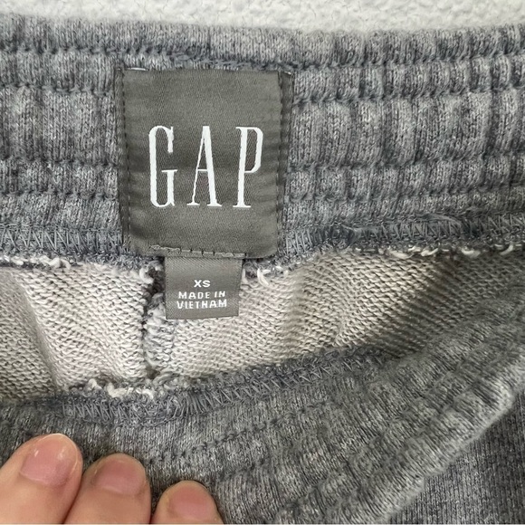 GAP Men’s French Terry Shorts XS - Picture 5 of 7